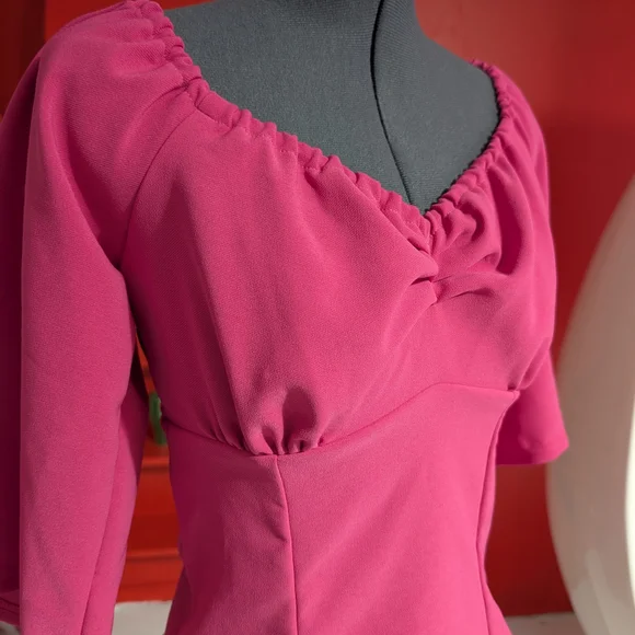 Retro Top In Fuschia - Picture 4 of 4